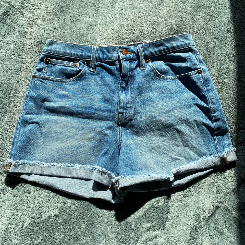 Madewell jean shorts size 28